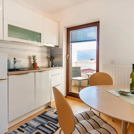 Direkt An Der Kristallklaren Adria Apartmán Baška